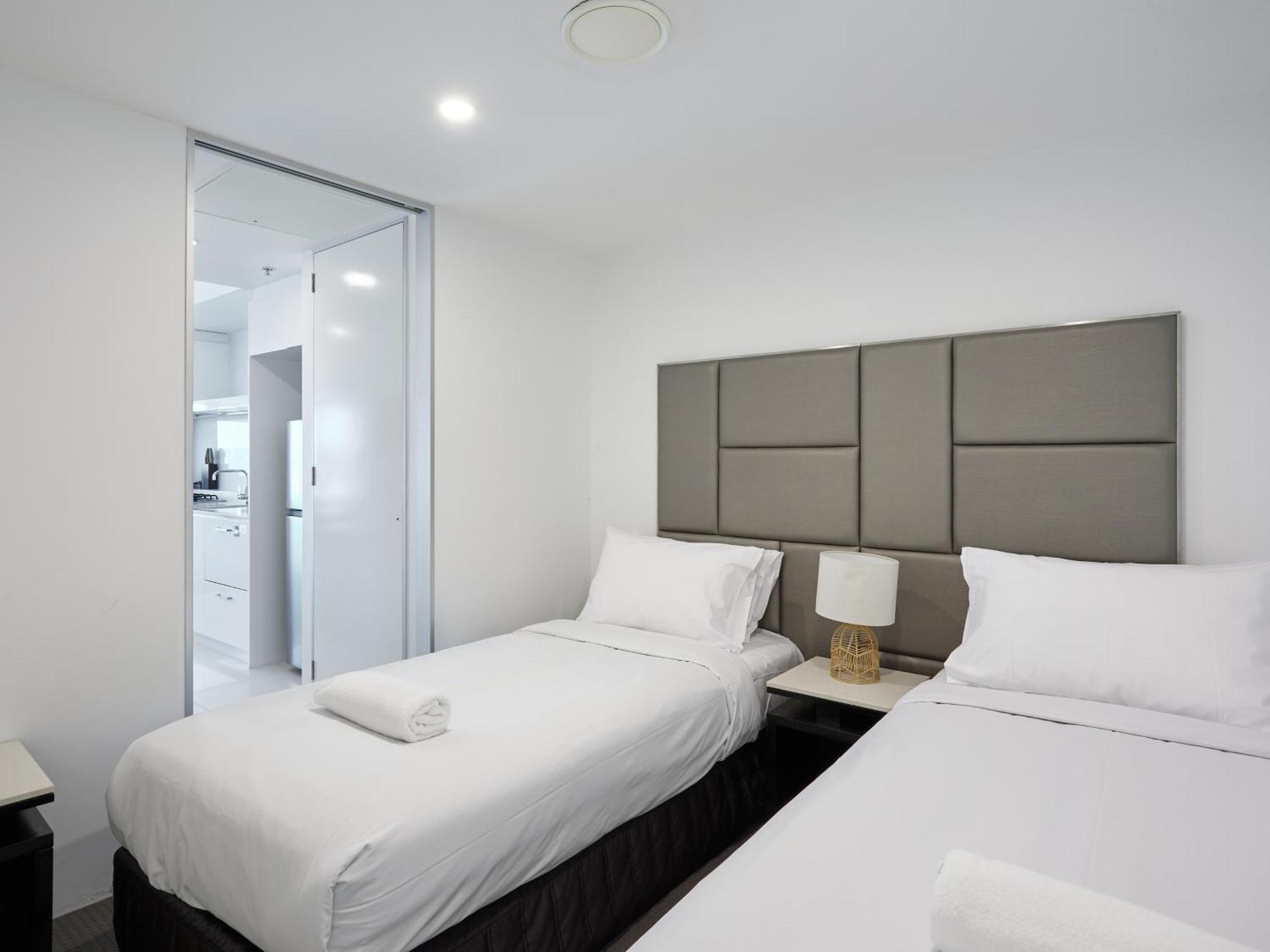 Serain Residences On 9 Hamilton Avenue Gold Coast Exterior foto