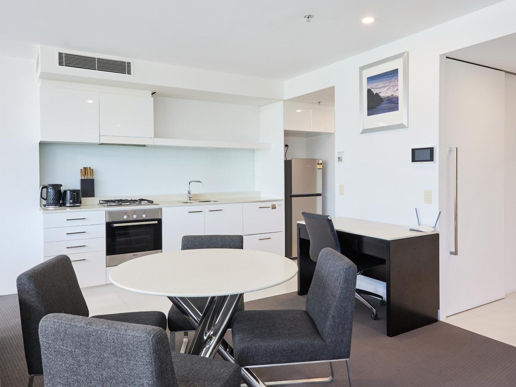 Serain Residences On 9 Hamilton Avenue Gold Coast Exterior foto